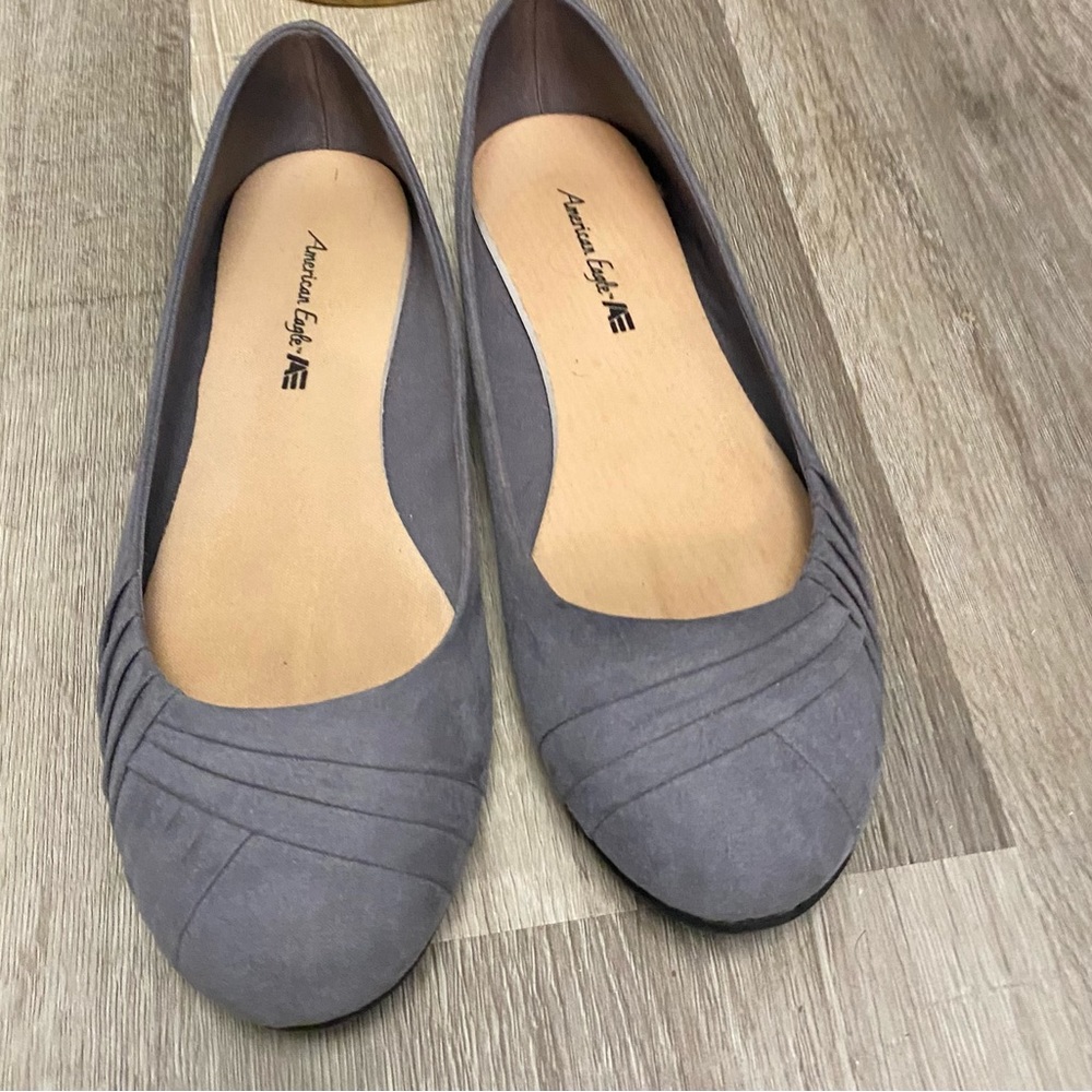 American Eagle, size 6.5, gray slip on shoes